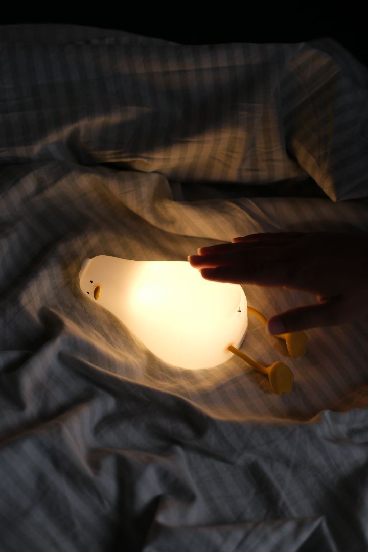 Lazy Duck™ Night Light – Viral Squishy Silicone Bedside Lamp