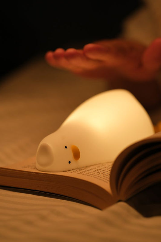 Lazy Duck™ Night Light – Viral Squishy Silicone Bedside Lamp