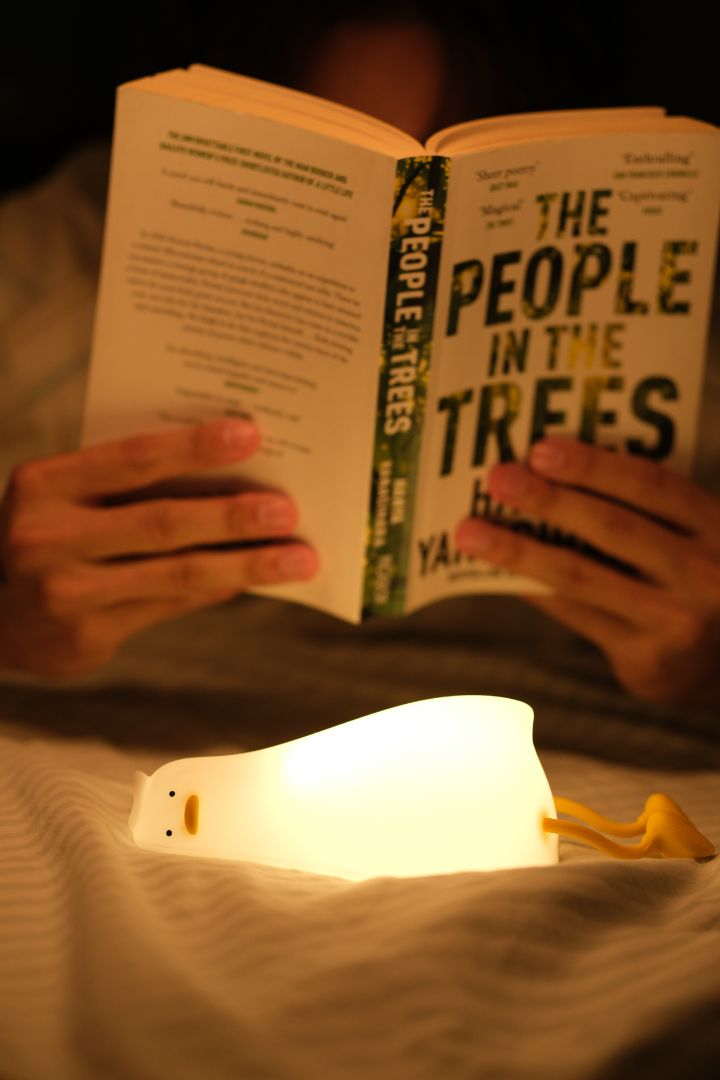 Lazy Duck™ Night Light – Viral Squishy Silicone Bedside Lamp